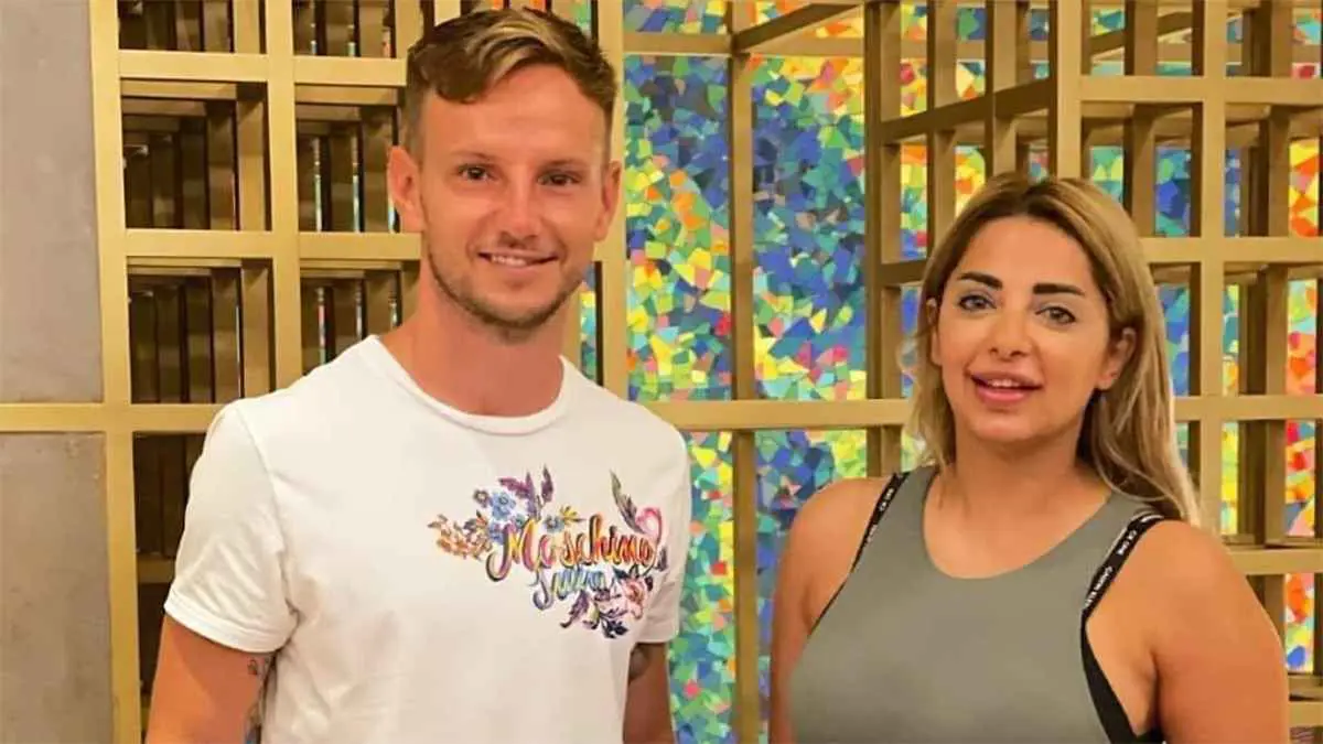 صفقة بمذاق المرارة.. مي حلمي تكشف المستور وتفتح النار على زيزو بعد انضمامه للأهلي!