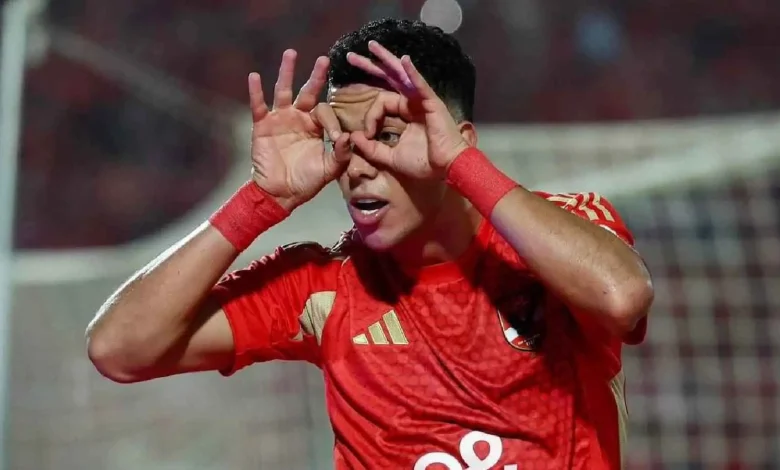 إمام عاشور نجم الأهلي المصري