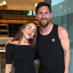 الأهلي كلوب “استخدمها كبيجامة”.. نيكي نيكول تكشف أسرار أول لقاء مع ليونيل ميسي