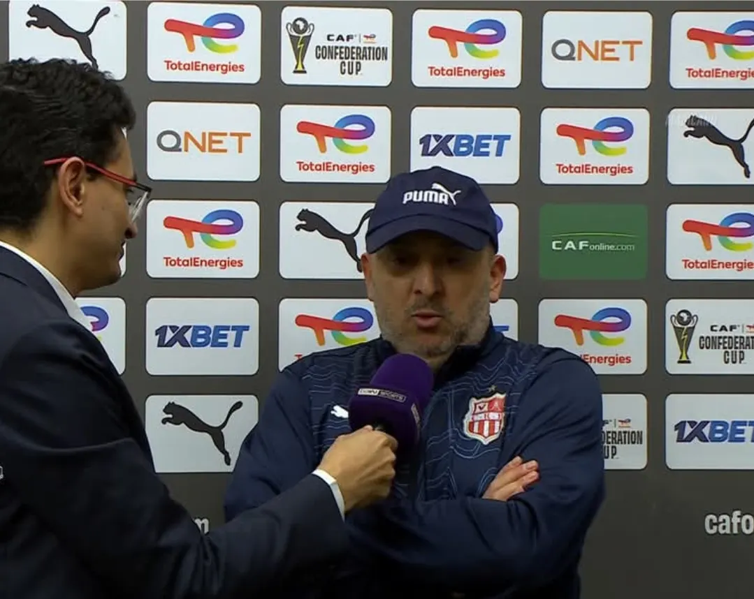 مدرب شباب بلوزداد يرفع القبعة لنجم الزمالك : “لم أتوقع هذا المستوى.. هو من منحهم الصعود