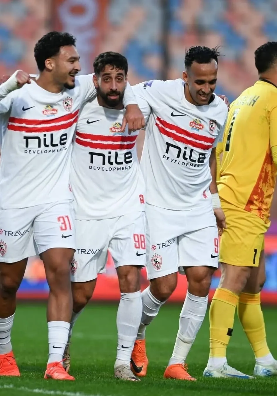 القدر يبتسم للأبيض.هدية من السماء‘ تمنح الزمالك بطولة الدوري أمام سيراميكا.”