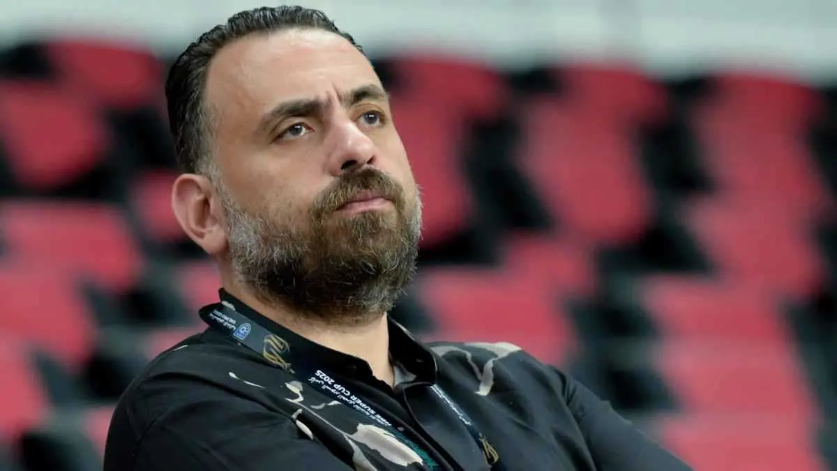 “العين الحمراء تُنهي المهزلة.. جون إدوارد يفتح النار على ‘خماسي الأزمات’: لا مكان لكم في الزمالك بعد اليوم