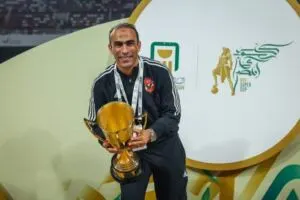 بعد كأس العالم مباشرة.. الأهلي يجلس مع محمد هاني على طاولة التجديد