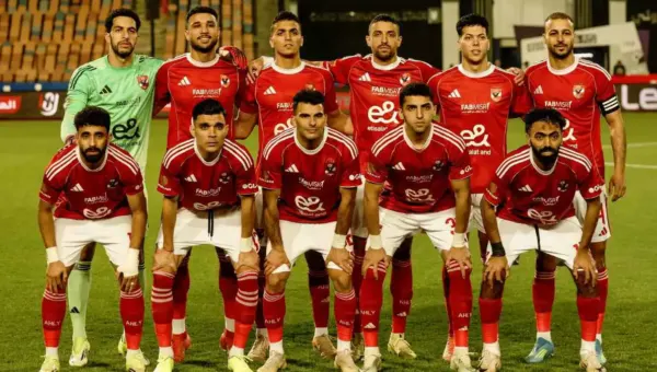 خبير اللوائح يكشف: الأهلي قد يرث مقعد الزمالك في أبطال أفريقيا.. لكن دون أن يتحرك بإصبع