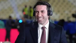 بعد الفوز التاريخي.. أبو تريكة وعد بشيء لم يتوقعه أحد لو وصل المنتخب للنهائي!